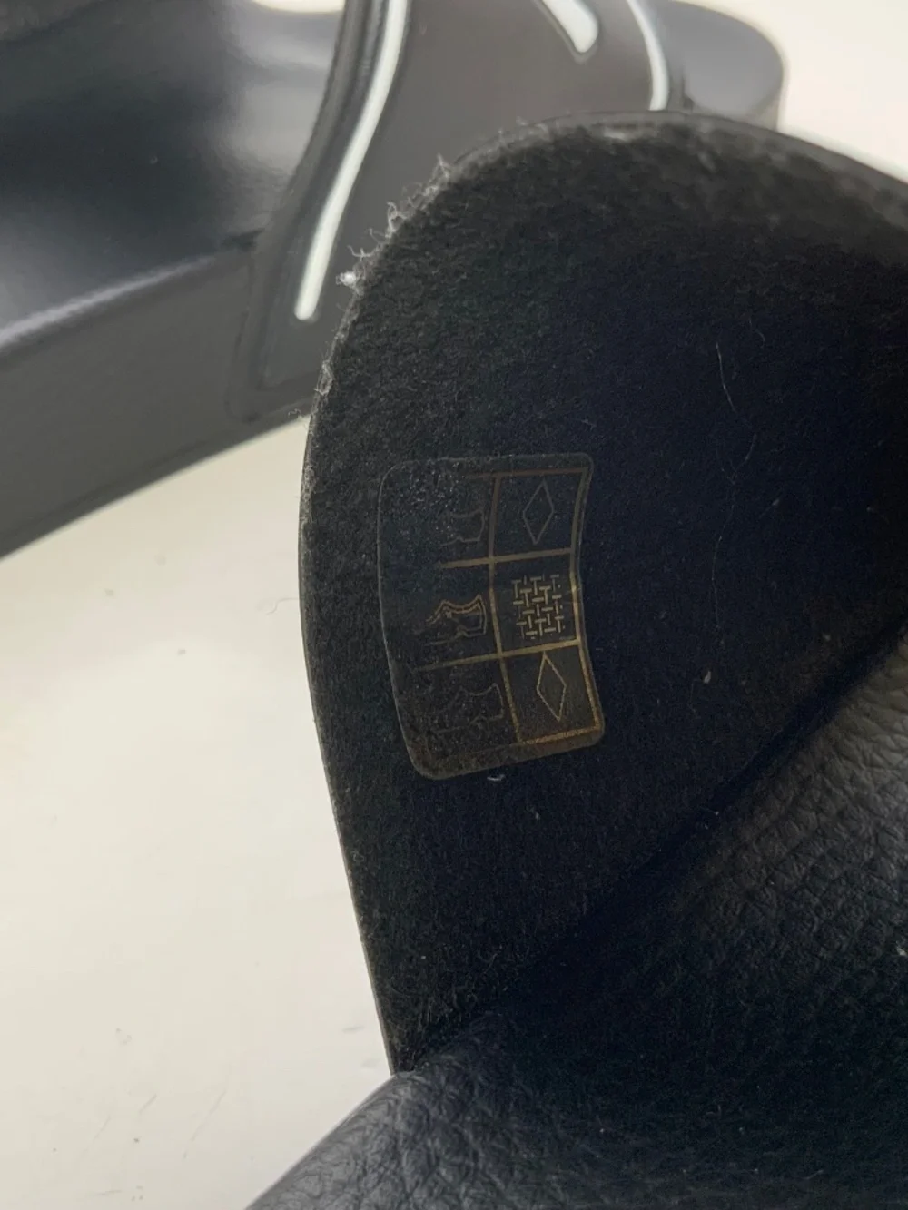 Men's Maison Kitsune Black White Slides on Casual Shoes Size 42